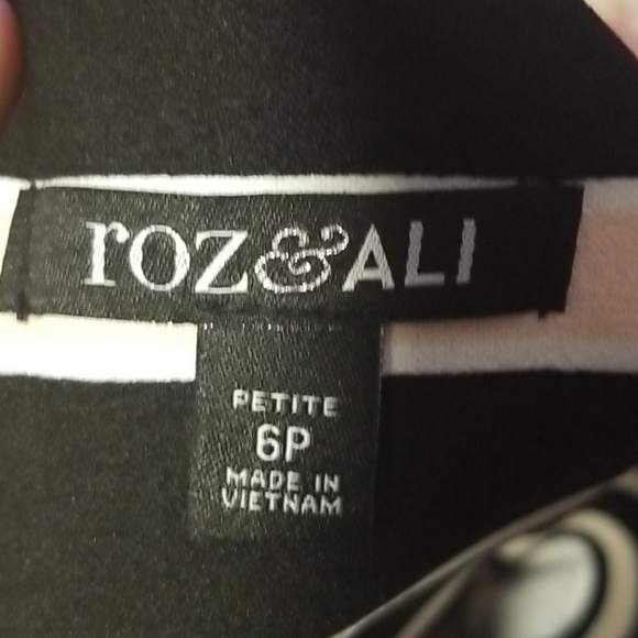 New Roz & Ali A line Dress - Picture 4 of 7